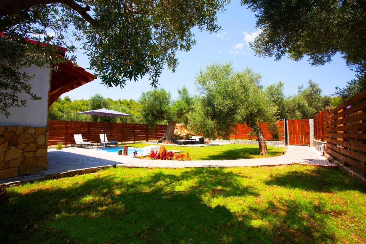 Salonikiou Beach Apartments & Villas Айос-Николаос Экстерьер фото